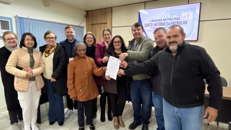 Vereadores do MDB comemoram conquista de R$ 950 mil em emendas para SAP