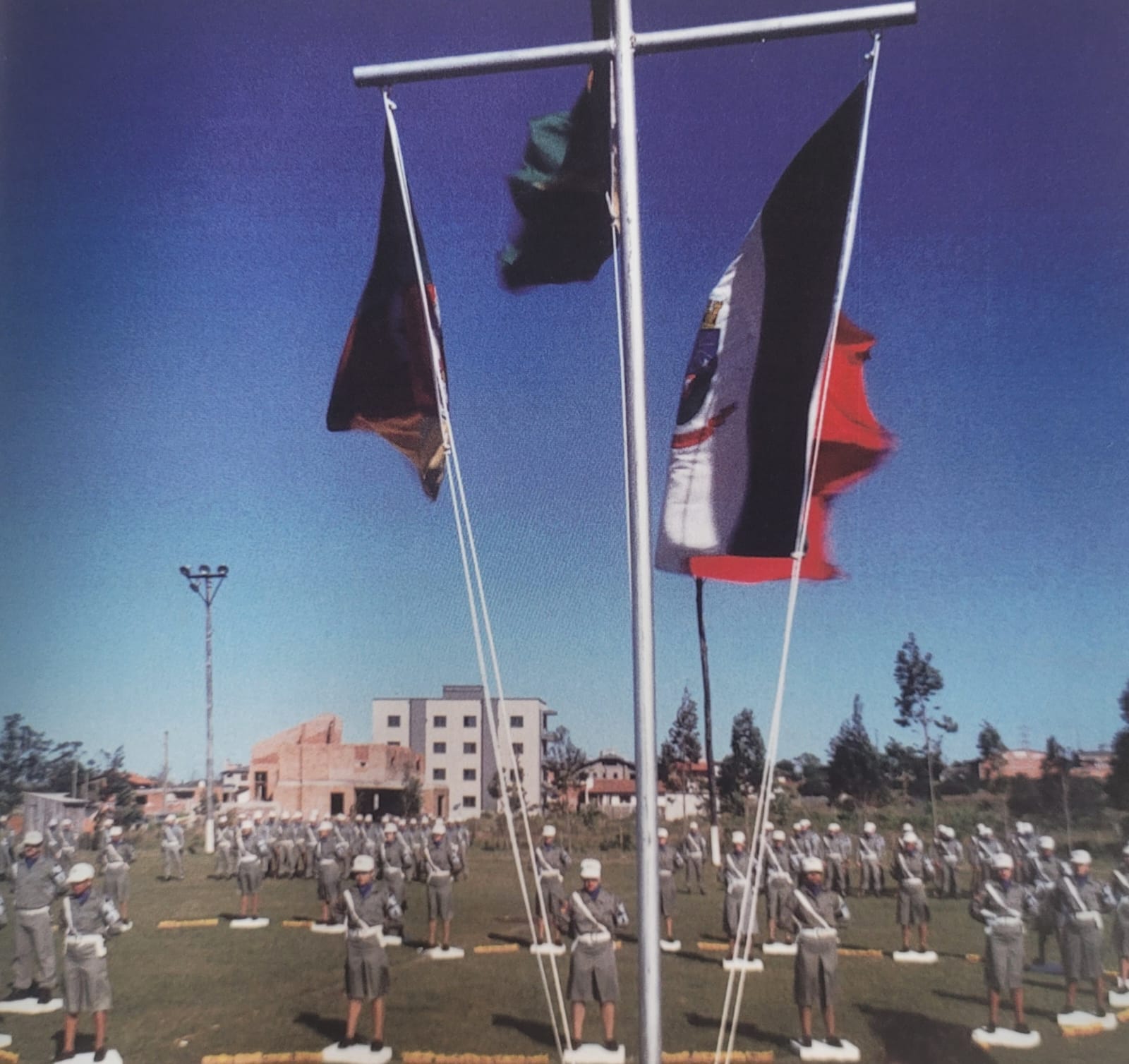 Primeira turma de PMs femininas do 8°BPM comemora 30 anos