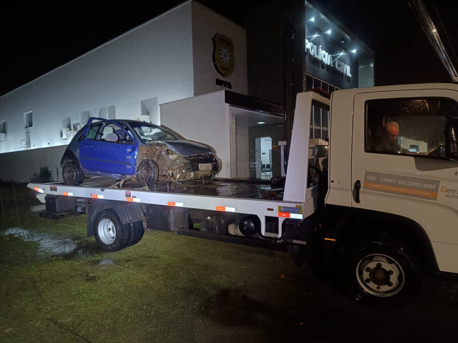 GUARDA MUNICIPAL  PRENDE MOTORISTA EMBRIAGADO QUE COLIDIU VEÍCULO EM POSTE