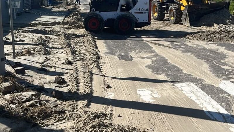 Prefeitura de Osório realiza força-tarefa para recuperação da orla em Atlântida Sul e Mariápolis após ressaca