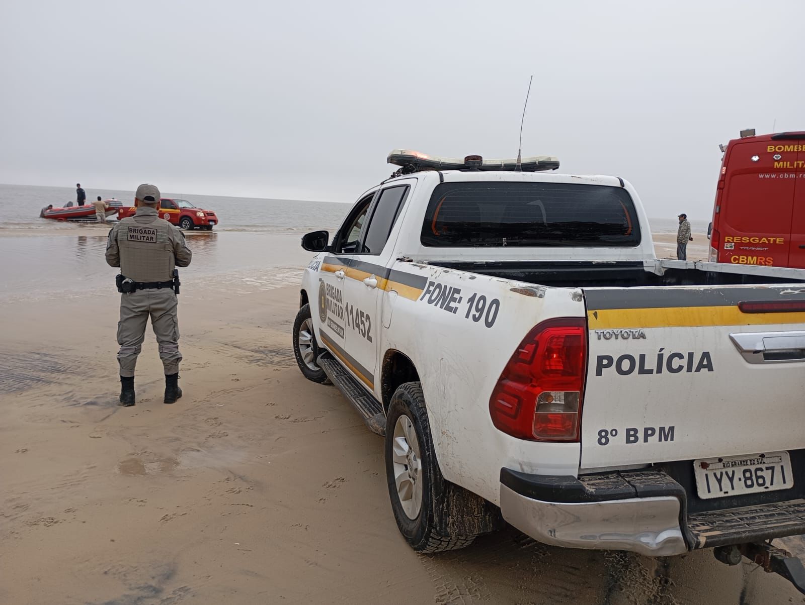 Pescador é resgatado com vida após mais de 20 horas à deriva na Lagoa dos Patos