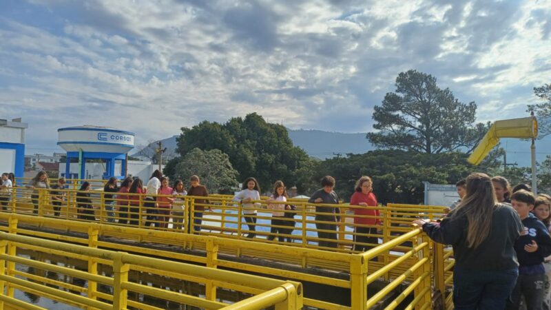 Portas Abertas da Corsan recebe alunos da Escola Major Antonio de Alencar na estação de tratamento de água de Osório