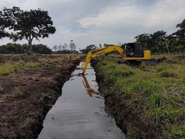 Prefeitura de Torres intensifica limpeza de microbacias para beneficiar produtores rurais