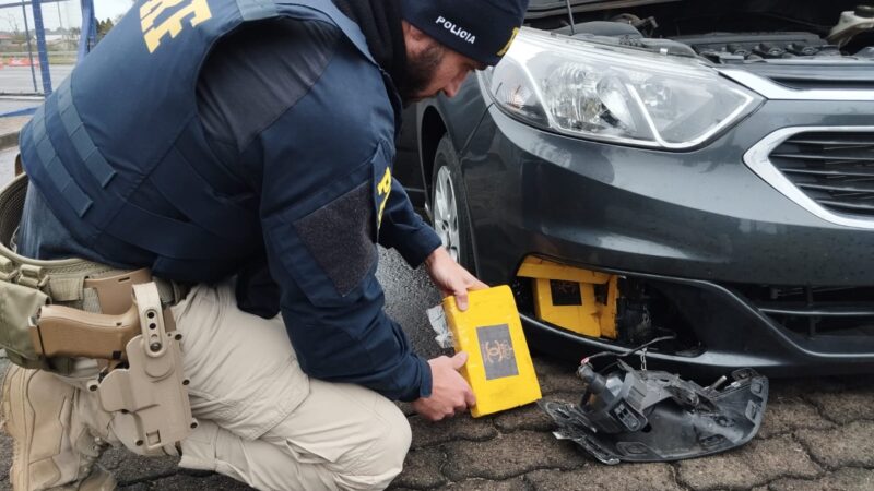 PRF apreende 11 kg de cloridrato de cocaína em Torres