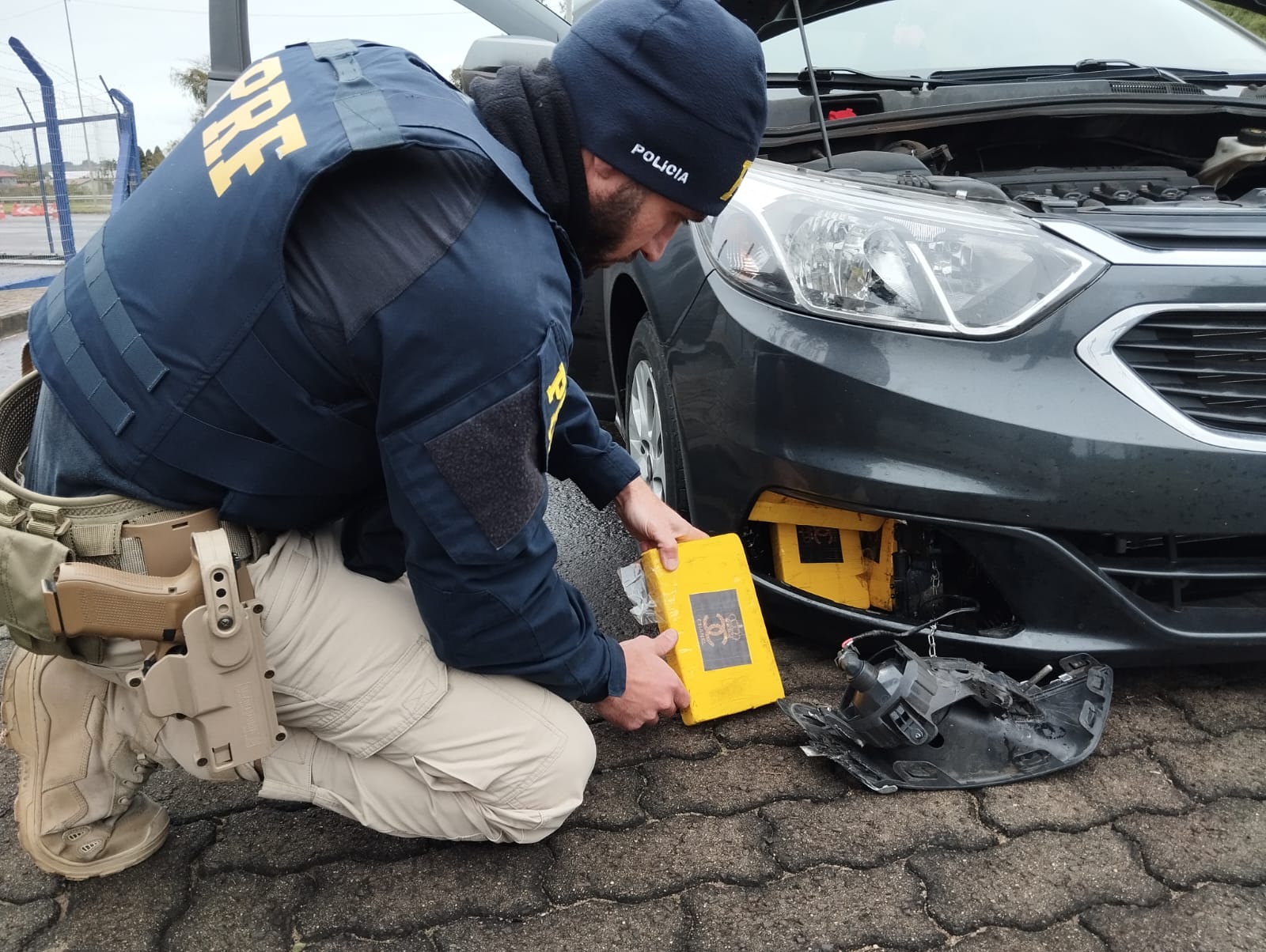 PRF apreende 11 kg de cloridrato de cocaína em Torres