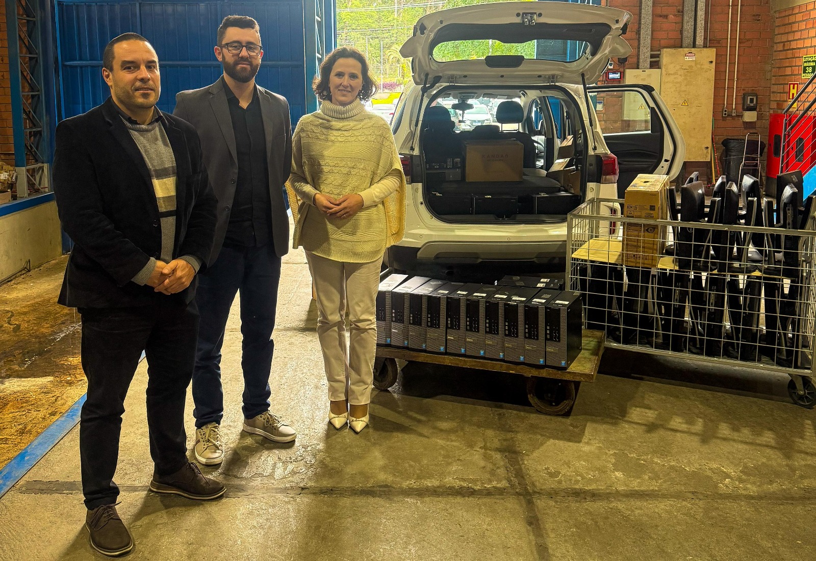 Prefeitura de Osório recebe a doação de 20 kits de computadores do Tribunal de Justiça do RS