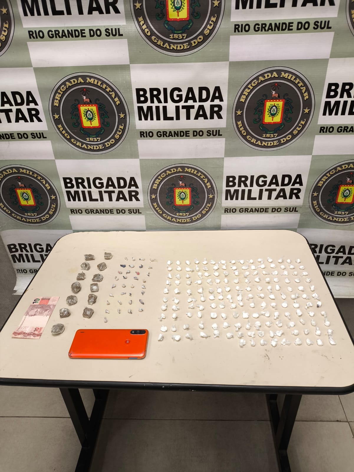 BM realiza prisões por tráfico de drogas em Capão da Canoa e Xangri-Lá