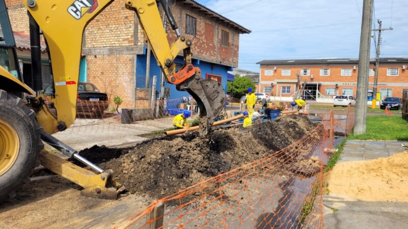 Obras de esgotamento sanitário avançam para o bairro Quero-Quero beneficiando 496 famílias em Capão da Canoa