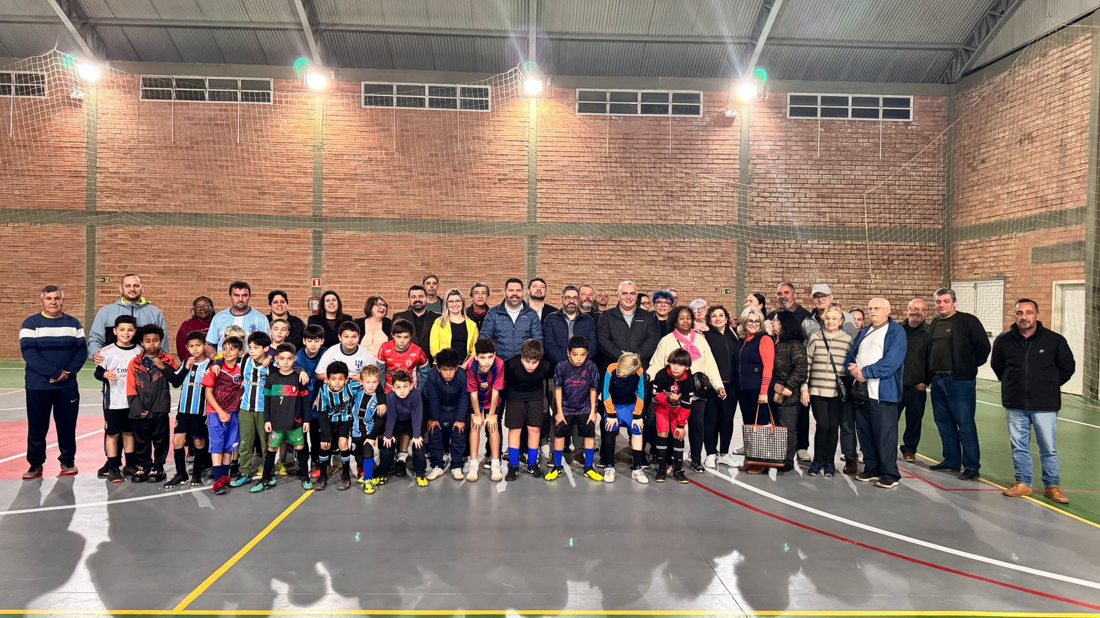 Administração Municipal de Osório inaugura com jogos a revitalização do Ginásio em Atlântida Sul