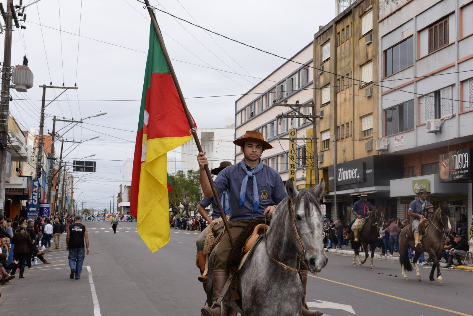 Desfile Farroupilha ocorre neste sábado na Marechal Floriano em Osório