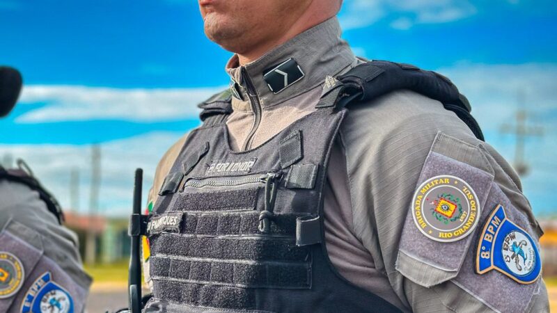 BM apreende adolescente e prende dois homens por tráfico em Osório