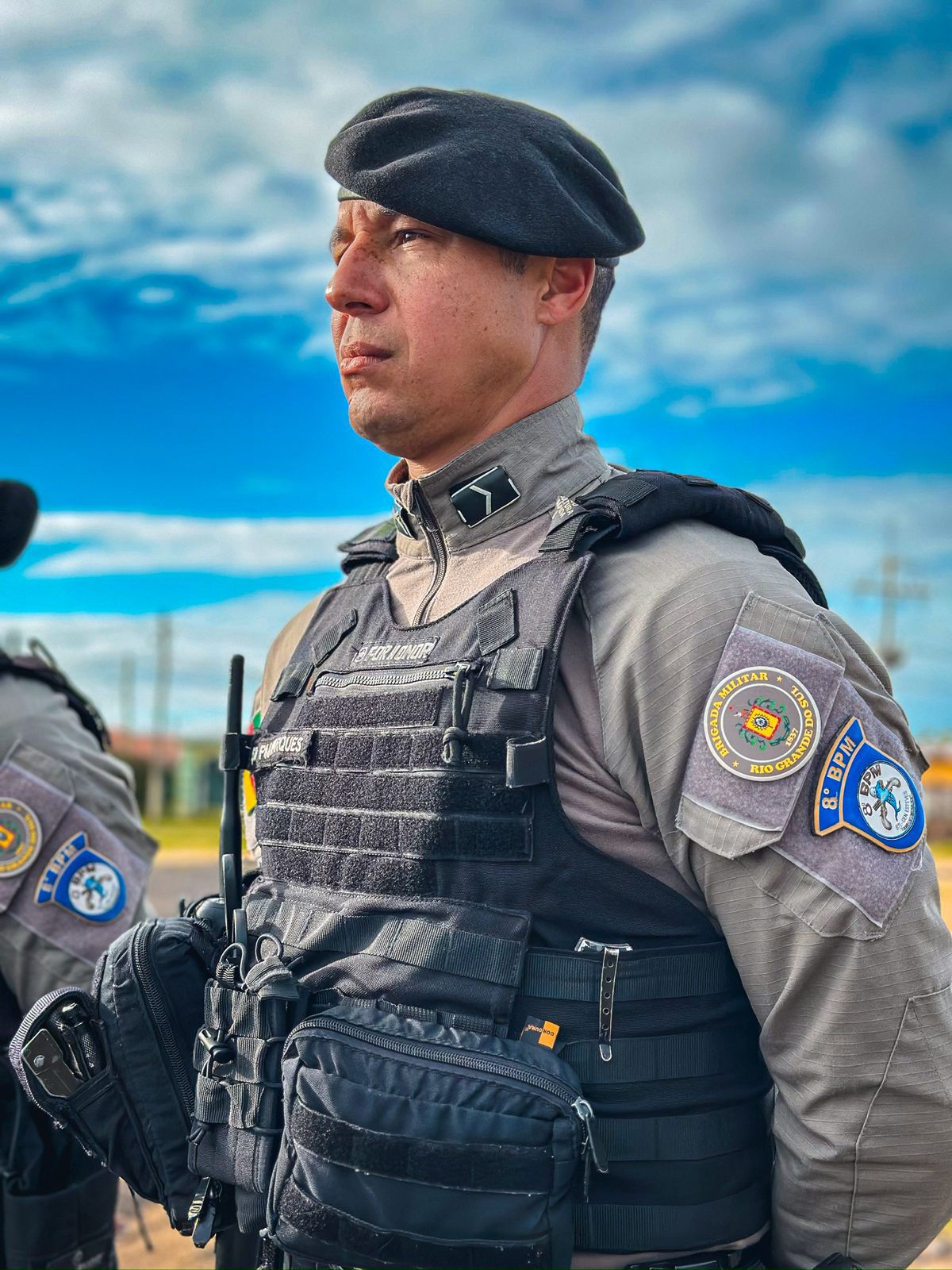 BM apreende adolescente e prende dois homens por tráfico em Osório