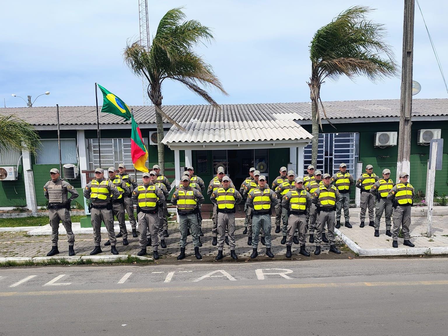 2º BPAT recebe reforço de alunos-soldados em Tramandaí