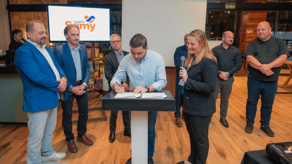 Gabriel Souza anuncia investimentos em saúde e infraestrutura em Tramandaí