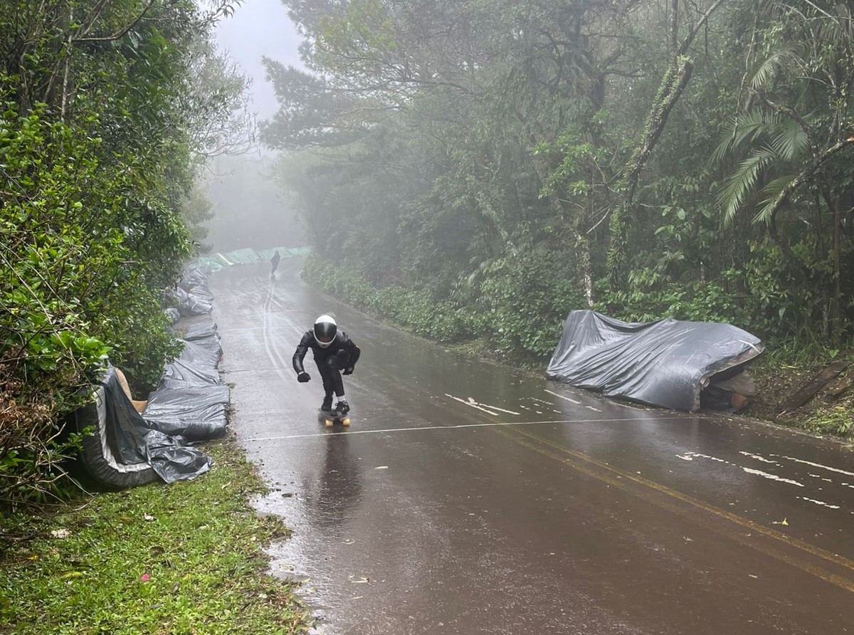 Atletas osorienses se destacam na 2ª etapa do Circuito Gaúcho de Skate de Velocidade no Morro da Borússia