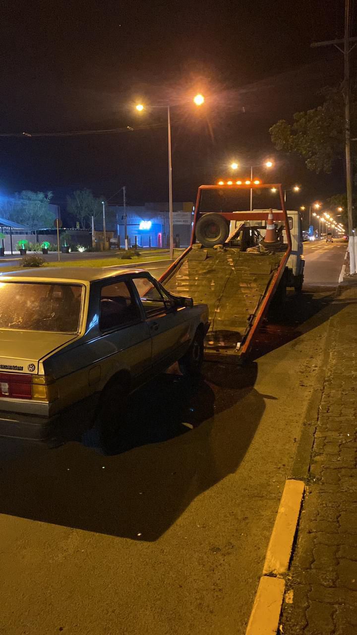 BM flagra motorista sem habilitação e veículo com mais de R$ 20 mil em multas em Osório