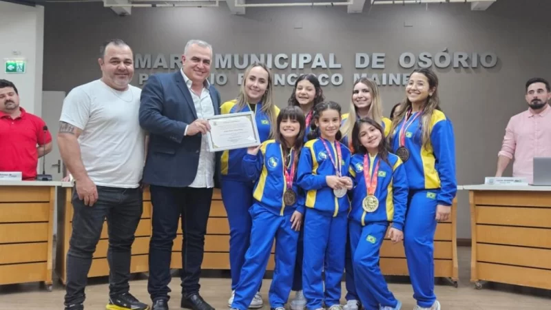 Vereadores de Osório analisam, votam e fazem homenagem na 34ª Sessão ordinária