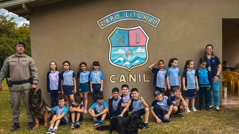 Alunos da escola Adventista visitam o Canil Regional do CRPO Litoral