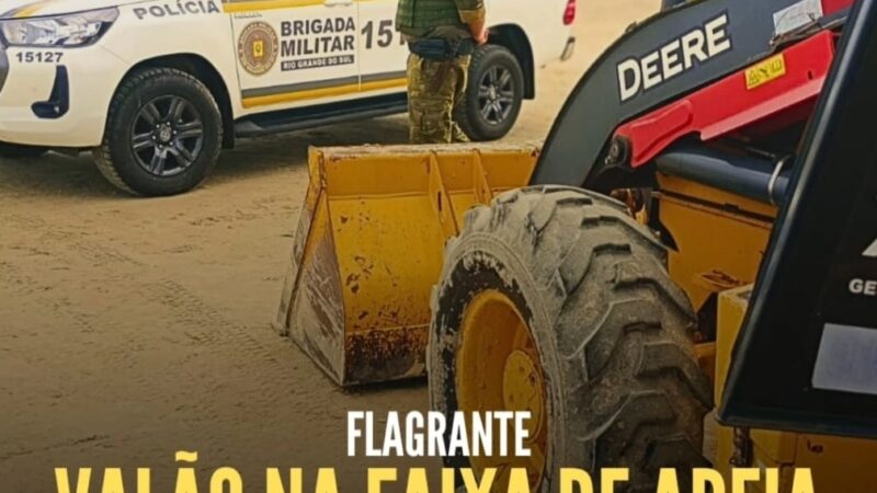 1° BABM realiza flagrante de manejo irregular de dunas e areia na orla marítima de Xangri-Lá