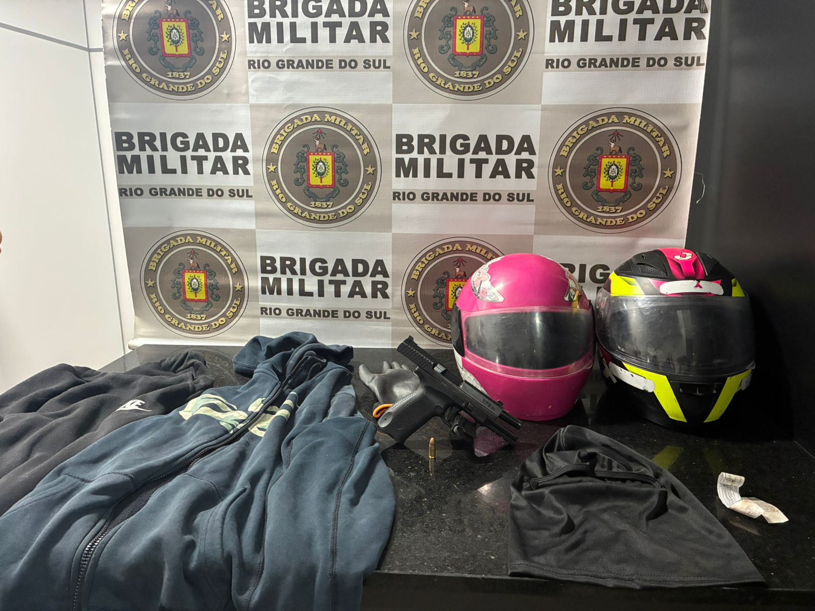 Brigada Militar em ação rápida prende autores de homicídio em Tramandaí