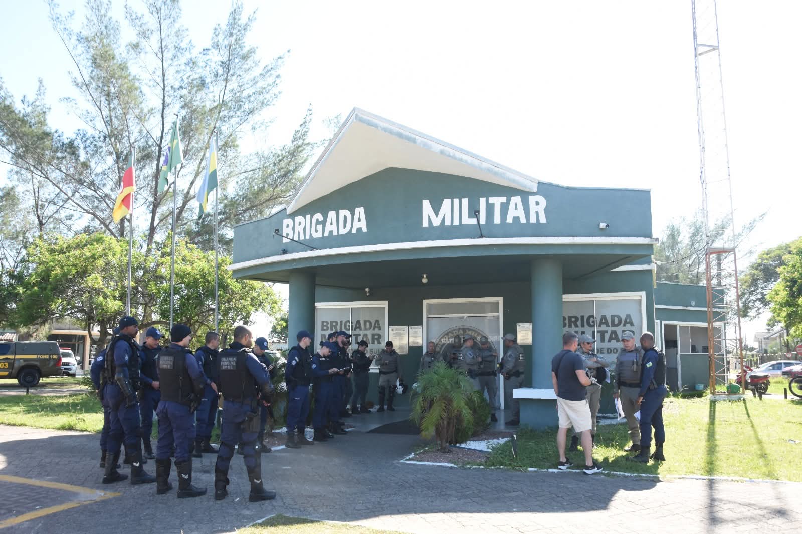 OPERAÇÃO CONJUNTA DA GUARDA MUNICIPAL E BRIGADA IDENTIFICOU 17 VEÍCULOS ABANDONADOS NA CIDADE