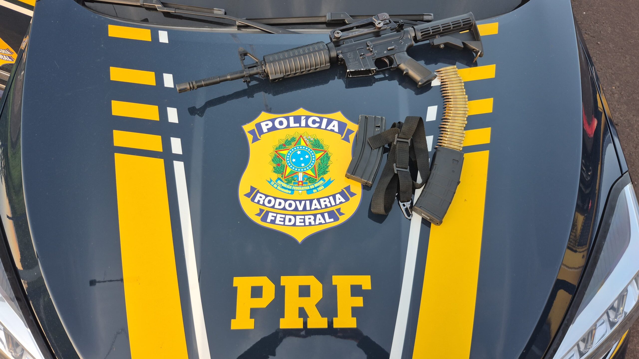 PRF prende homem com fuzil e munições em Torres