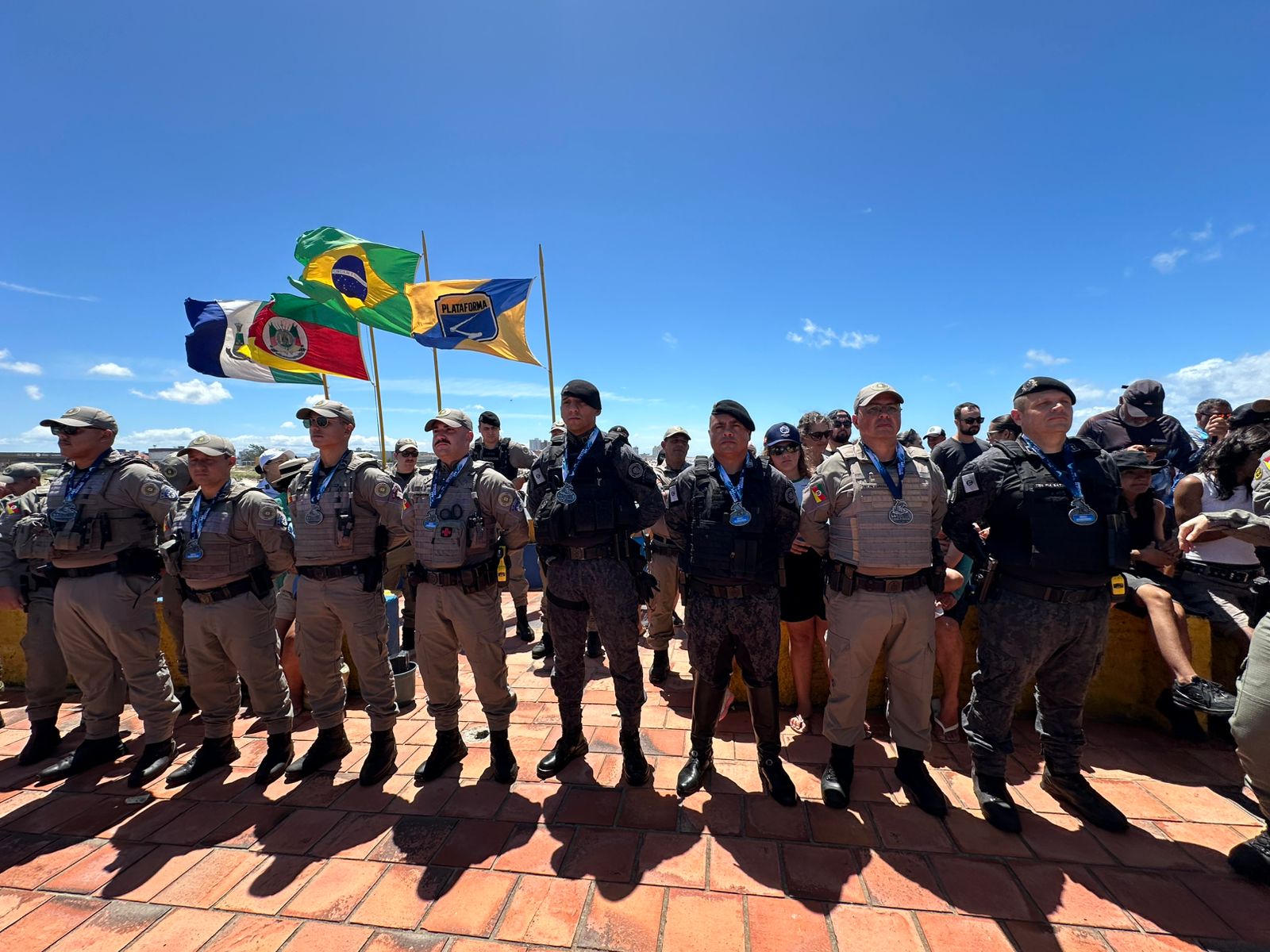 Brigada Militar é homenageada com a Medalha Golfinho em Tramandaí