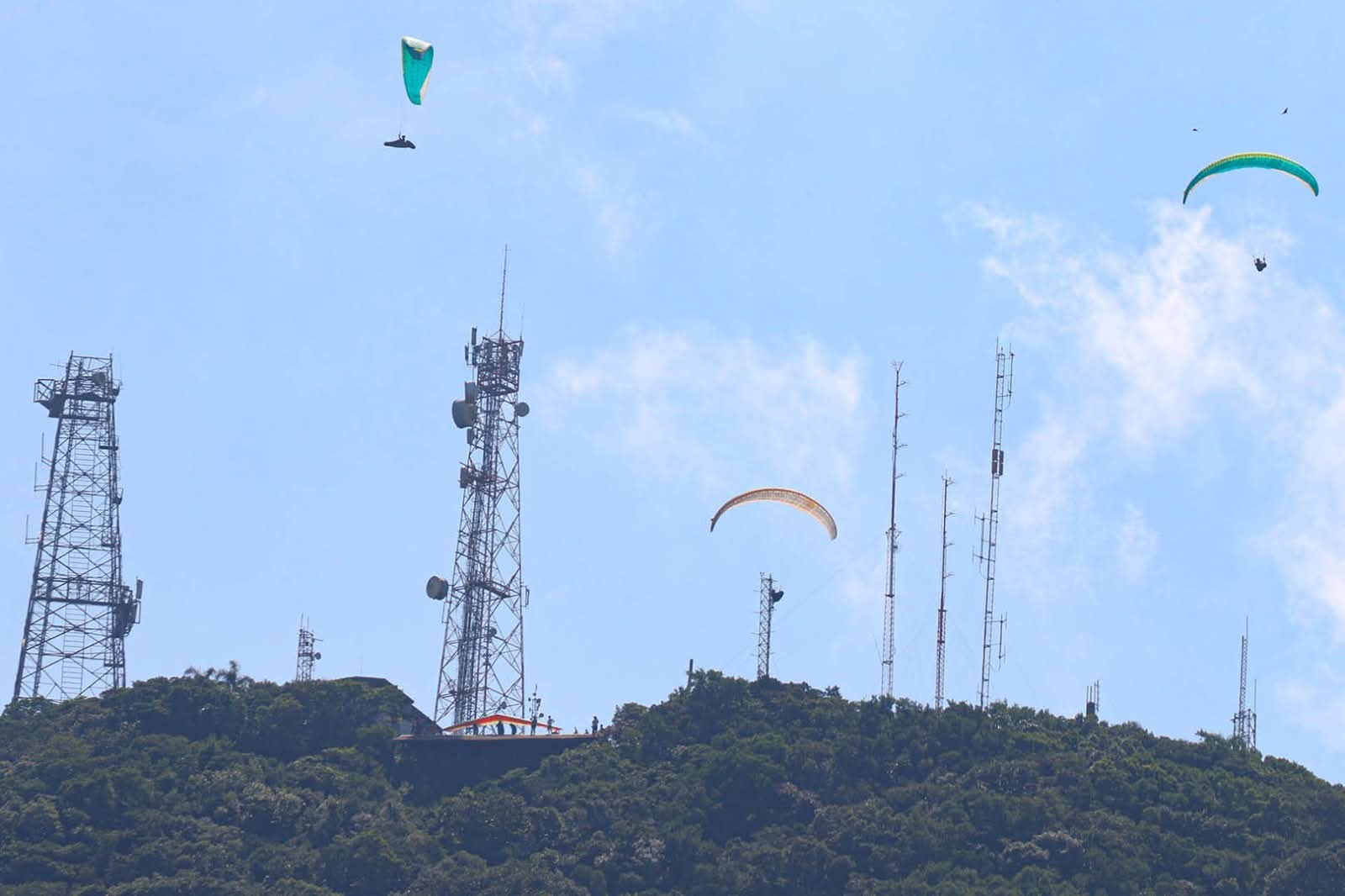 FESTIVAL DE VOO LIVRE MOVIMENTA OSÓRIO COM ESPORTE, NATUREZA E TURISMO