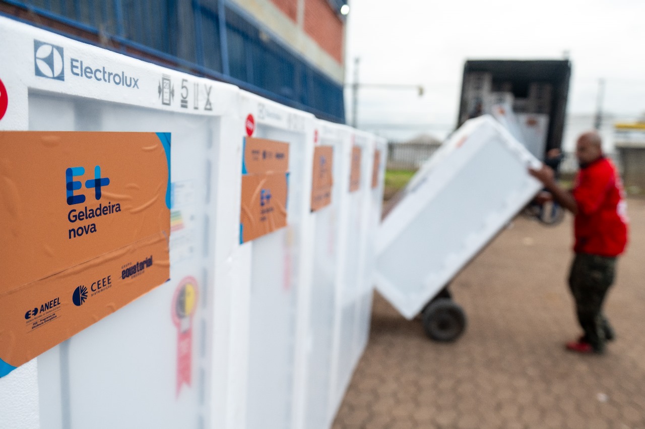CEEE Equatorial promove mutirão de serviços e sorteio de geladeiras em Santo Antônio da Patrulha  