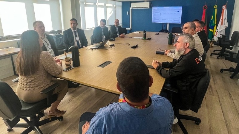 DetranRS apresenta implantação da CNH do Brasil à Senatran
