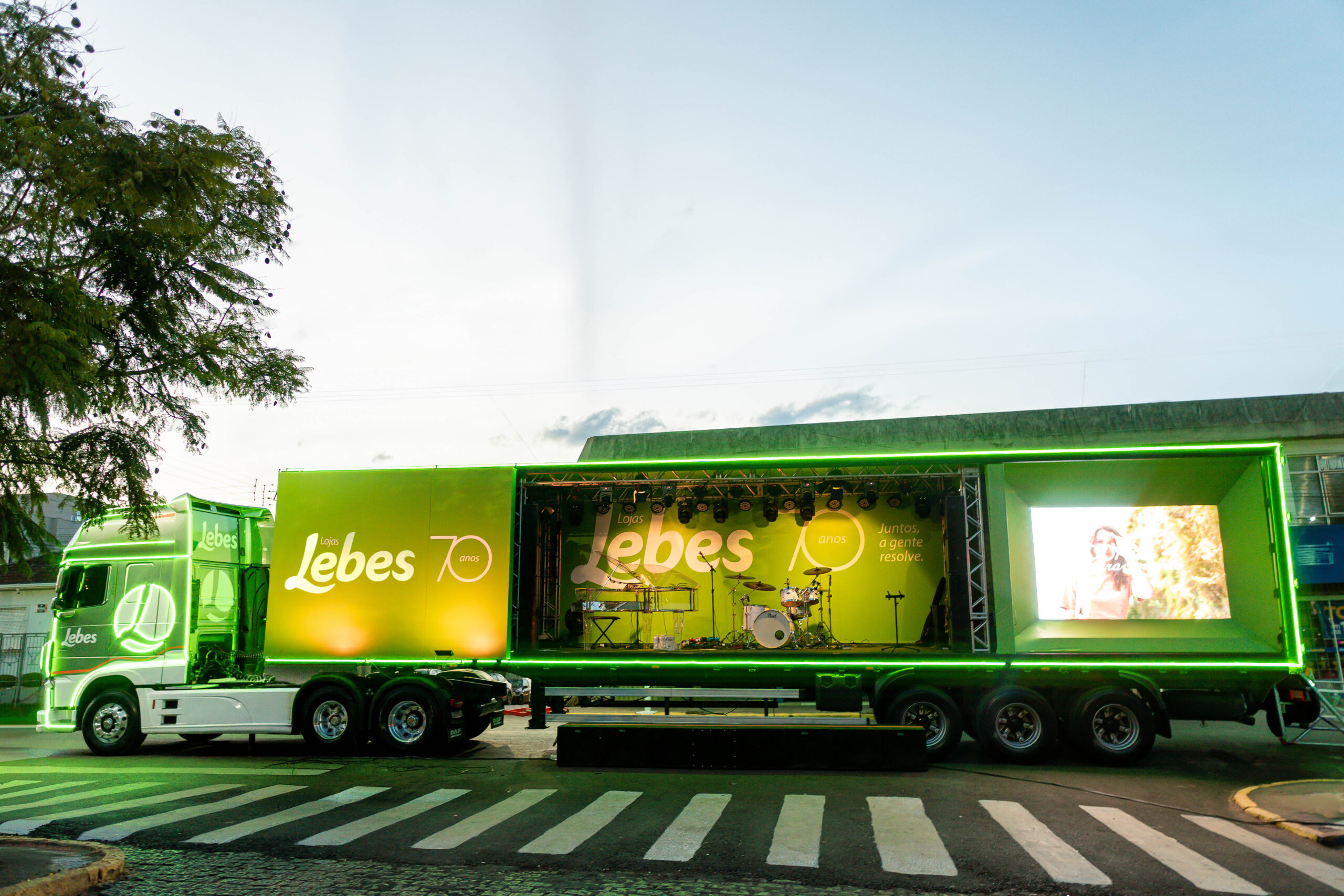 Grupo Lebes promove, hoje, show musical em Três Cachoeiras para comemorar seus 70 anos