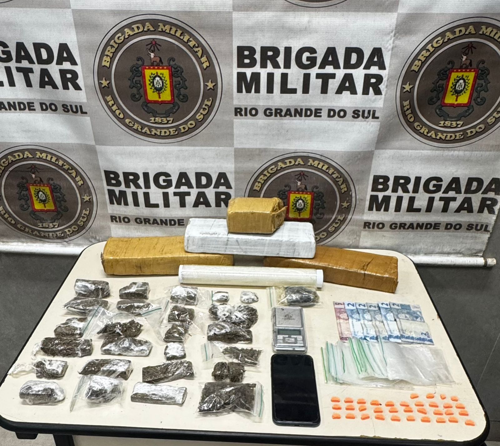 Homem é preso com drogas em Capão da Canoa