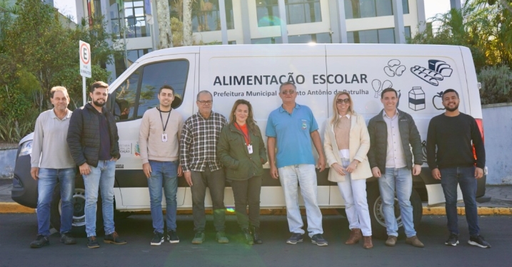 Alimentação Escolar de Santo Antônio da Patrulha passa a contar com van refrigerada para transporte de alimentos