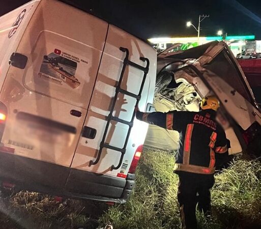 Motorista morre após ser atropelado por motor-casa na BR-101 em Torres