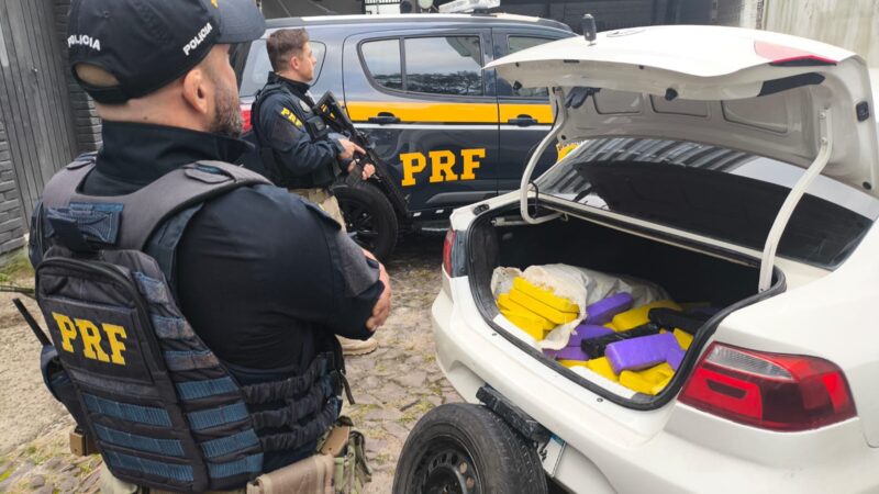 PRF prende traficante com 225 kg de maconha em Torres