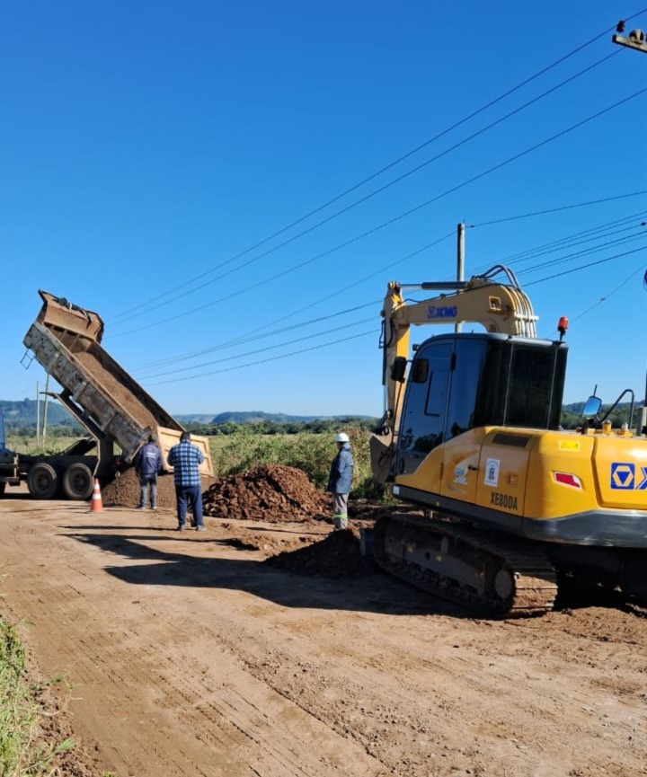 Corsan acompanha melhorias na rede de drenagem de água das chuvas no bairro Monjolo em Santo Antônio da Patrulha