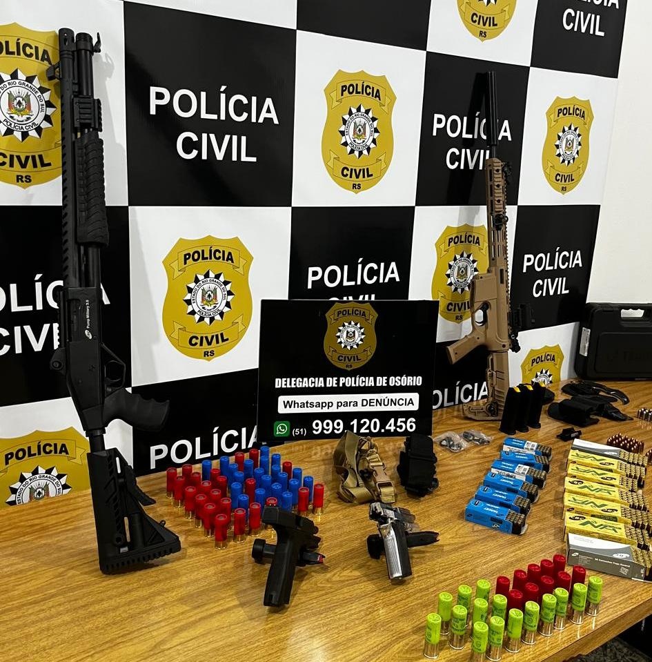 Polícia Civil apreende farto armamento em poder de suspeito de praticar violência doméstica em Osório