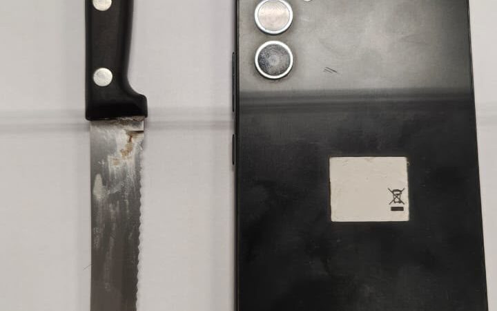 Mulher é presa em flagrante por roubo de telefone celular em Capão da Canoa