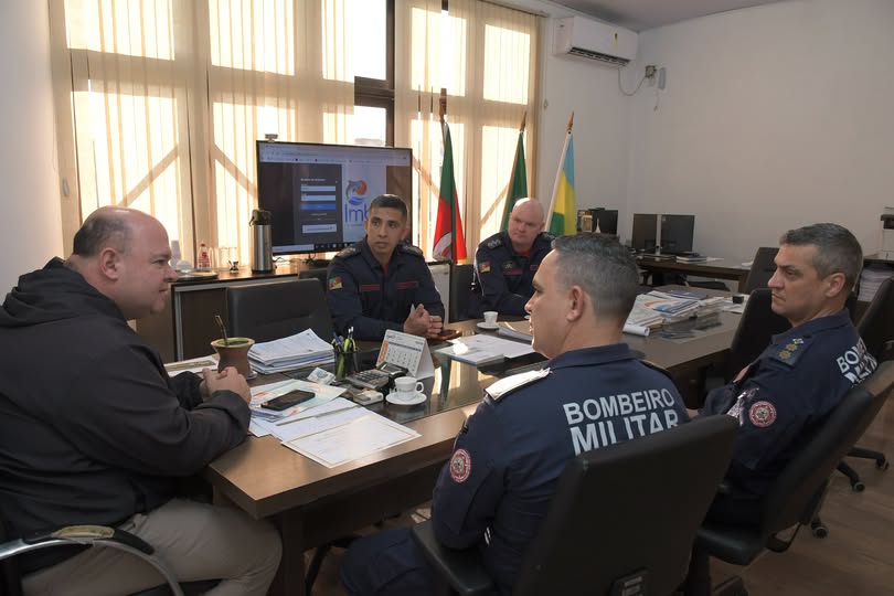 PREFEITURA E CORPO DE BOMBEIROS ALINHAM PLANEJAMENTO DA OPERAÇÃO VERÃO 2026/2027 EM IMBÉ