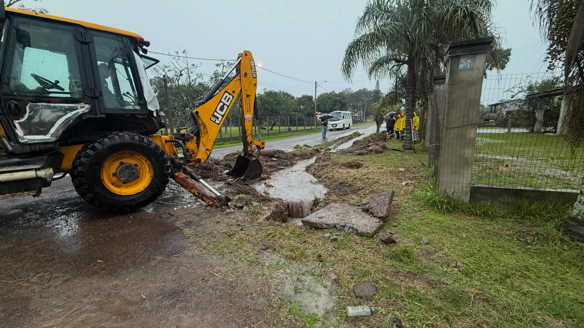 Prefeitura de Tramandaí intensifica ações de monitoramento e atendimento após fortes chuvas