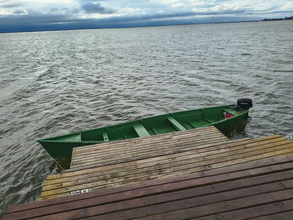 Prefeitura de Tramandaí interrompe passeios clandestinos de barco durante fiscalização