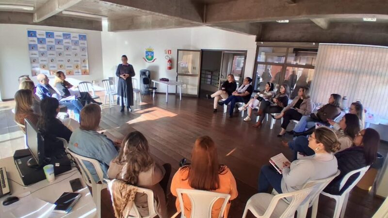 REUNIÃO DEBATE AÇÕES DO AGOSTO LILÁS EM OSÓRIO E O FORTALECIMENTO DAS POLÍTICAS PÚBLICAS PARA AS MULHERES