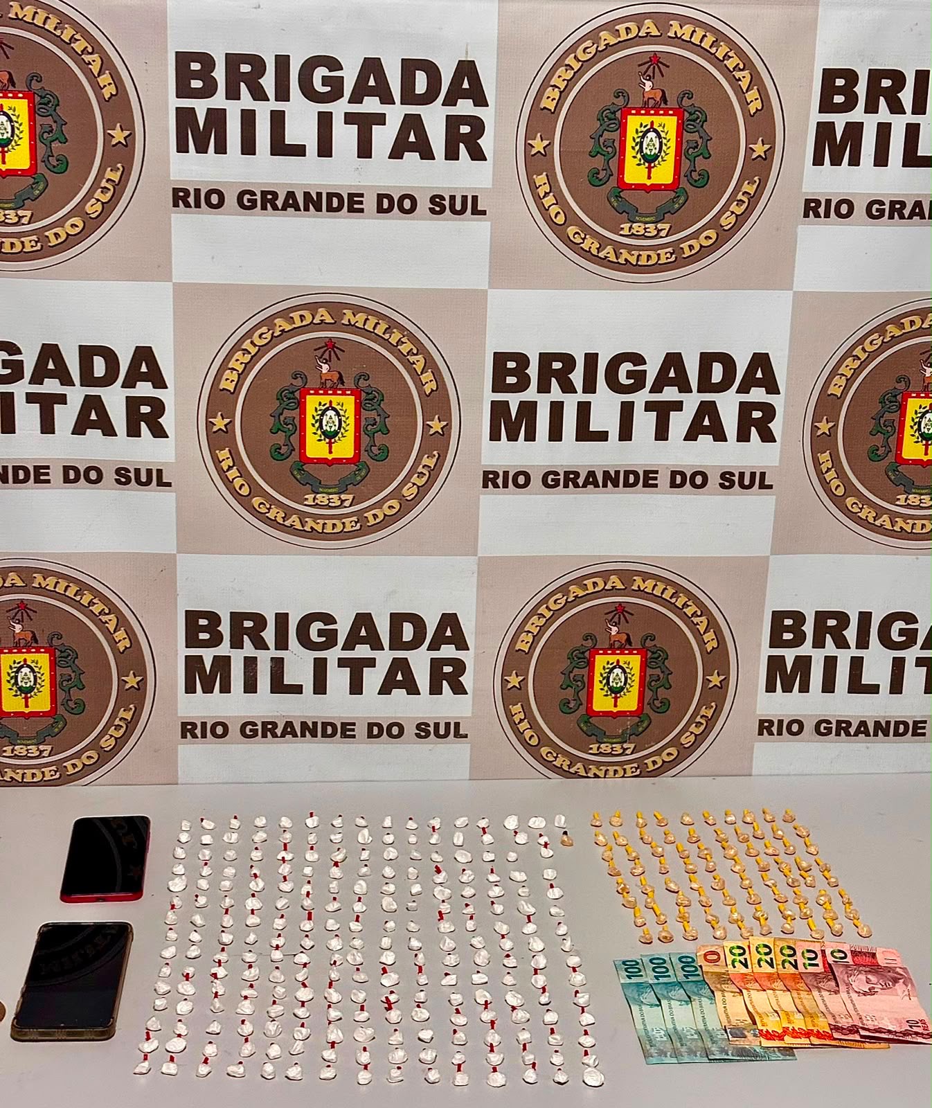 Homem é preso por tráfico de entorpecentes em Balneário Pinhal