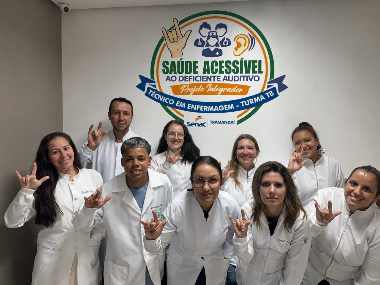 Alunos do Senac Tramandaí desenvolvem projeto para melhorar a acessibilidade de pessoas surdas no atendimento em saúde