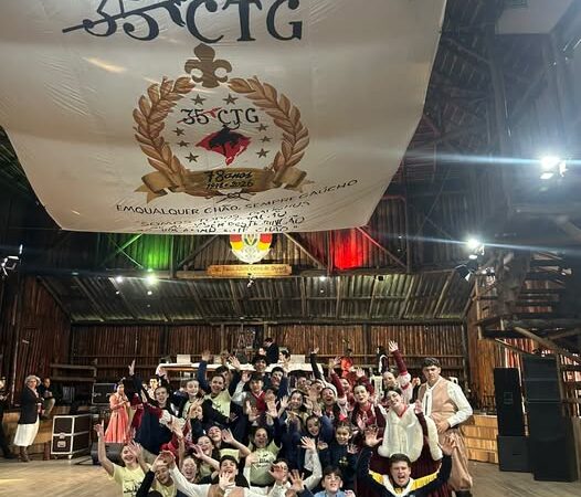 CTG Querência do Imbé conquista títulos em festival tradicionalista em Porto Alegre