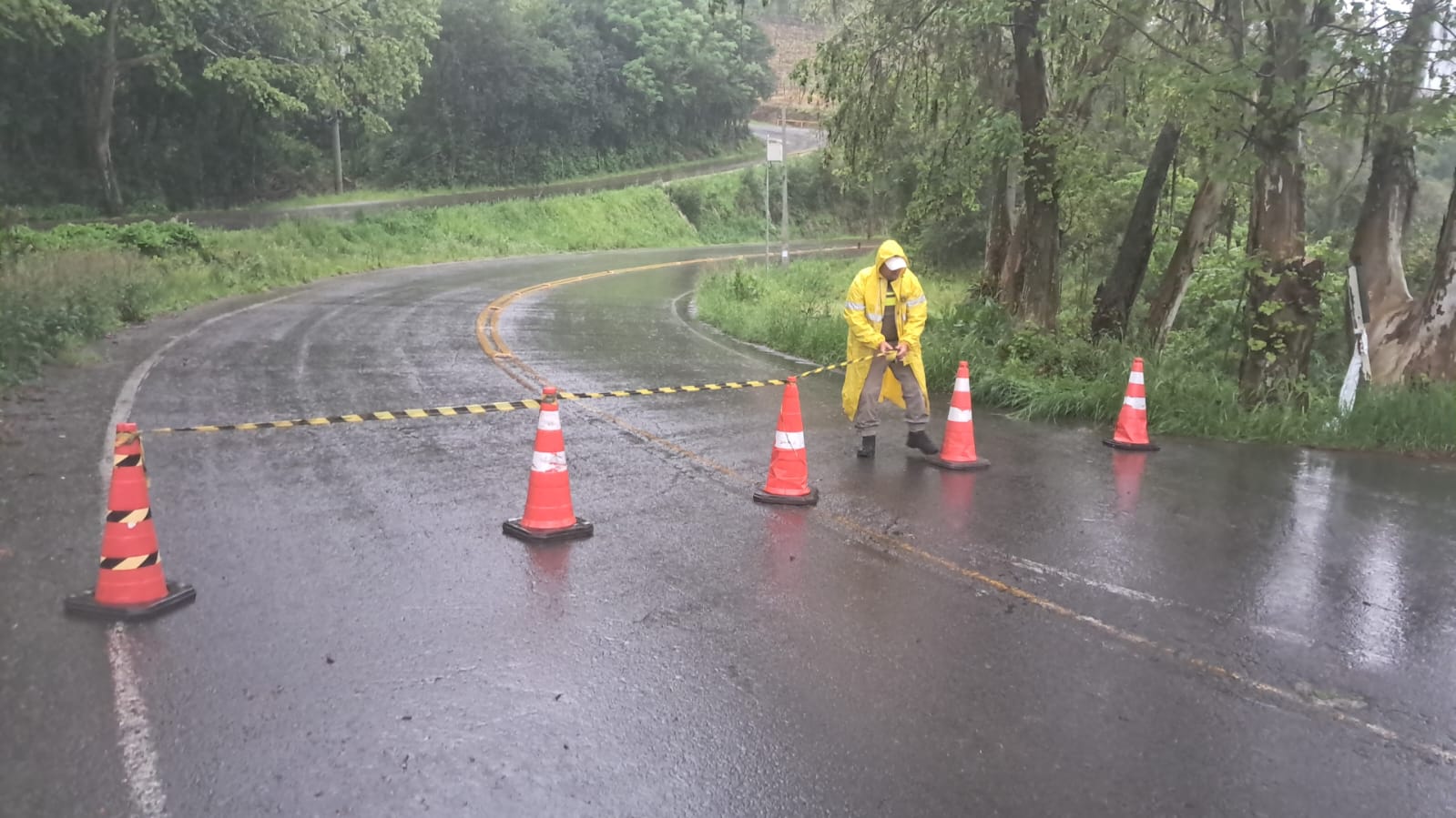 Bloqueios afetam rodovias de acesso à Serra Gaúcha