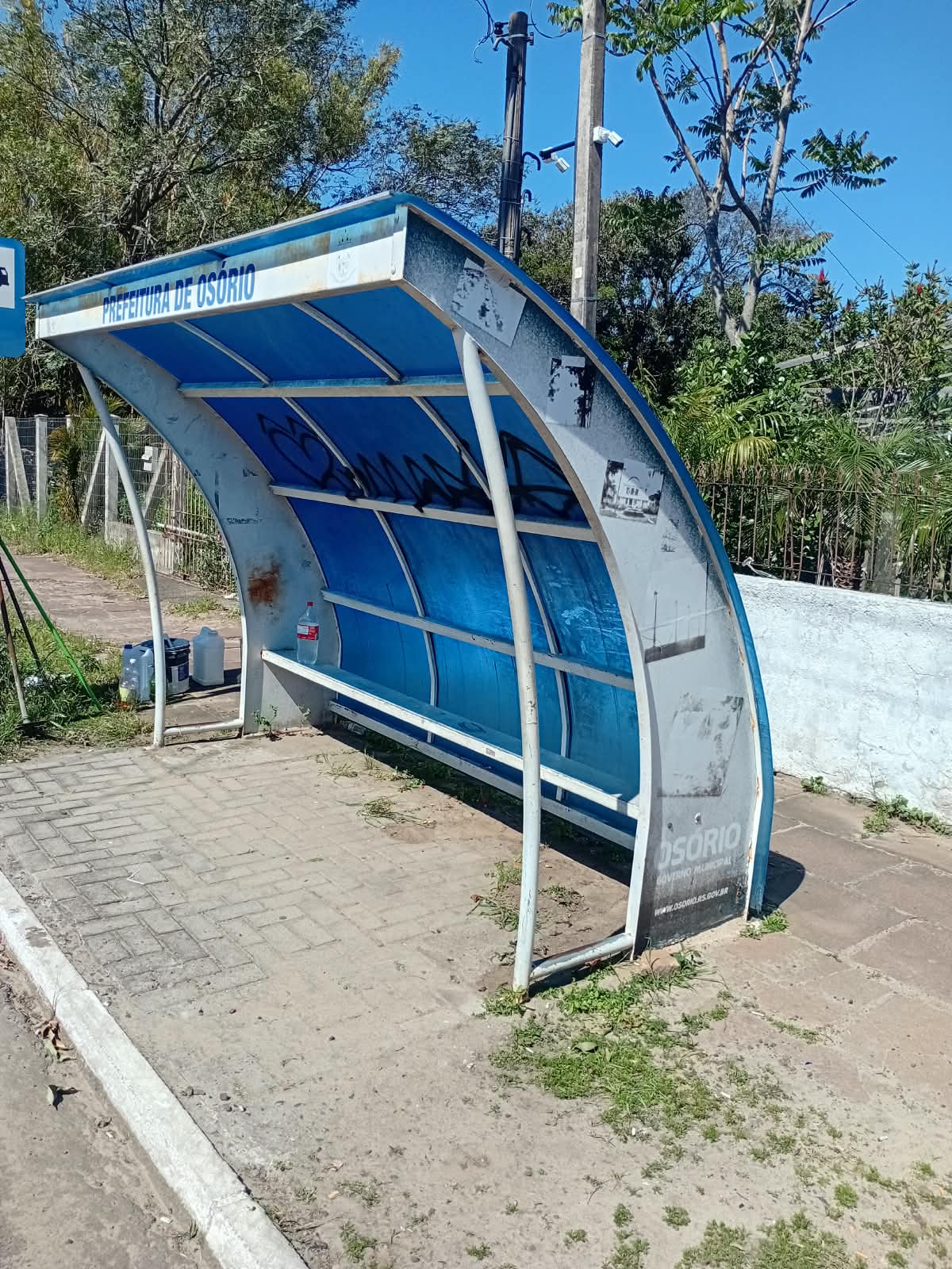 SECRETARIA DE OBRAS REVITALIZA PARADAS DE ÔNIBUS DE OSÓRIO