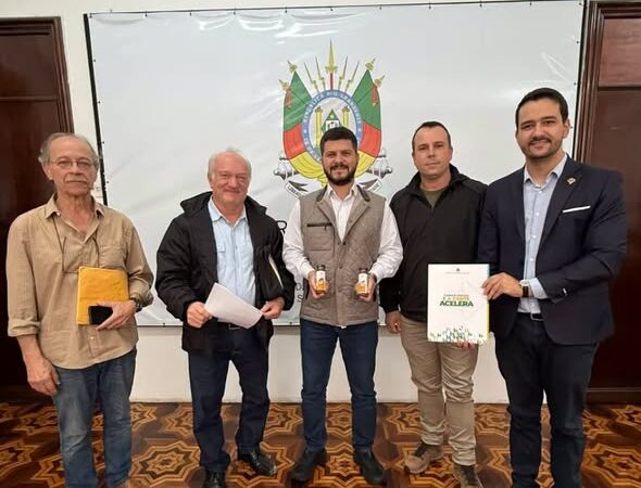 Caraá solicita espaço para produtores de mel de abelhas-sem-ferrão na Expointer