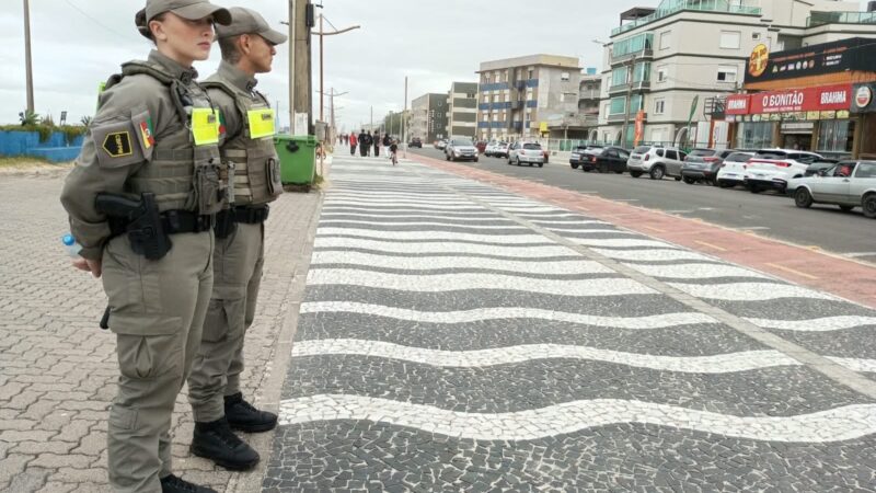 Alunos-soldados reforçam ações de policiamento preventivo durante estágio em Tramandaí